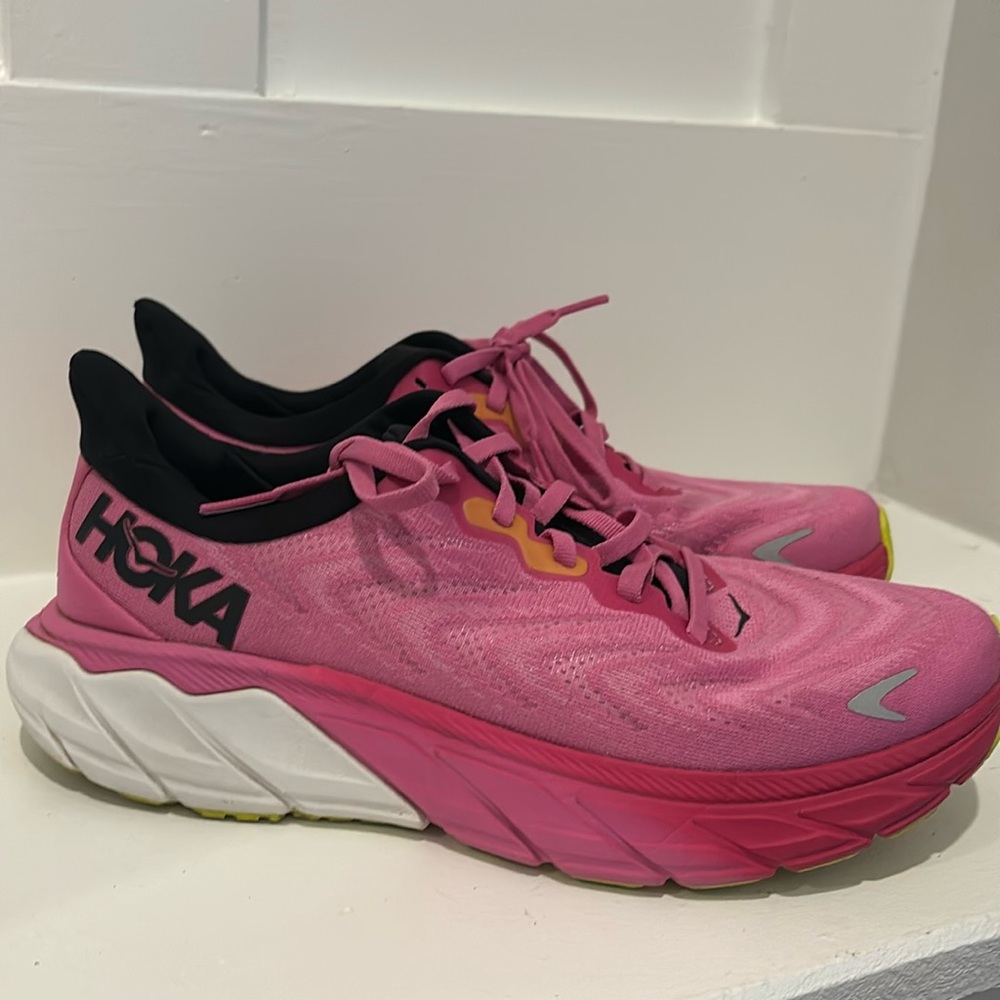 Hoka Arahi 6 size 9